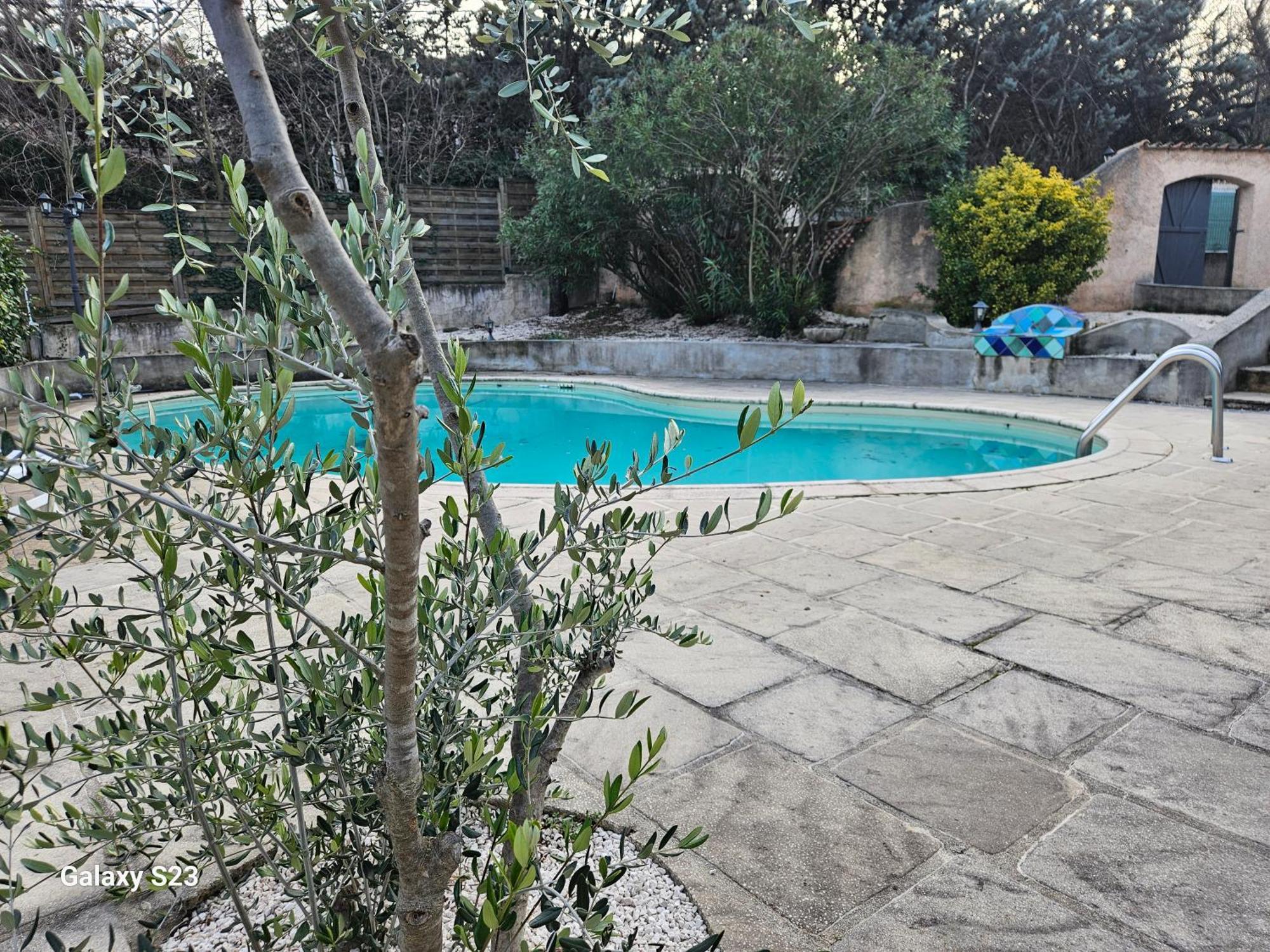 Guest house calme avec accès jardin et piscine Flayosc Esterno foto